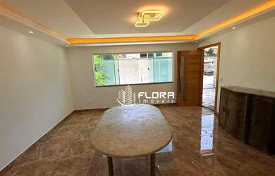 Imagem 10: Casa com 3 Quartos 1 Suíte , Edícula, Quintal Amplo e Piscina Jardim...