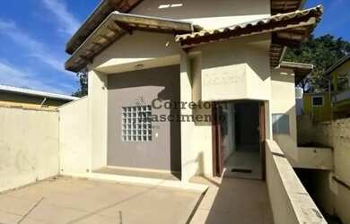 Imagem: A casa possui 5 Dormitórios, 4 Banheiros, 5 Vagas na garagem