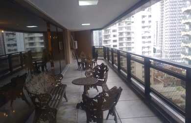 Imagem: O apartamento possui 4 Dormitórios, 5 Banheiros, 4 Vagas na