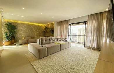 Imagem: O apartamento possui 4 Dormitórios, 5 Banheiros, 3 Vagas na