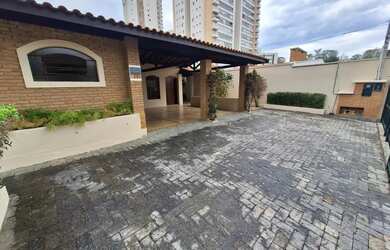 Imagem: O apartamento possui 5 Dormitórios, 4 Banheiros, 5 Vagas na