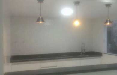 Imagem 2: ALUGA-SE CASA. Ar-condicionado, 100m² de Área, 2 Banheirose3 Dormitórios