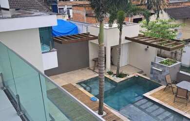 Imagem: A casa em condomínio possui 3 Dormitórios, 5 Banheiros, 2