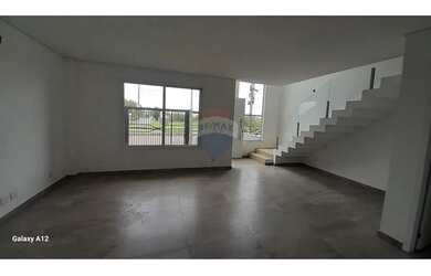 Imagem 3: Sobrado Moderno em Cachoeirinha - Pronto para Morar!