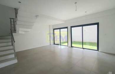 Imagem 8: Sobrado em Condomínio Alto Padrão com 3 Dormitórios em Santa Felicidade Viva