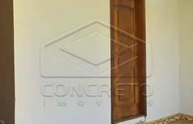 Imagem: A casa possui 2 Dormitórios, 2 Banheiros, 1 Vaga na garagem