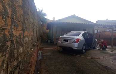 Imagem: A casa em condomínio possui 2 Dormitórios, 1 Banheiro, 4 Vagas