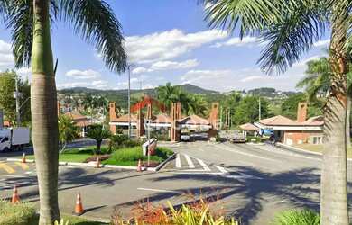 Imagem: A casa em condomínio possui 4 Dormitórios, 5 Banheiros, 5