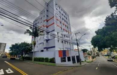 Imagem: O apartamento possui 1 Dormitório, 1 Banheiro, 1 Vaga na garagem