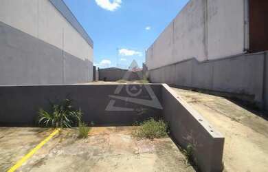 Imagem: O terreno possui 338m² de Área e está localizado em Parque