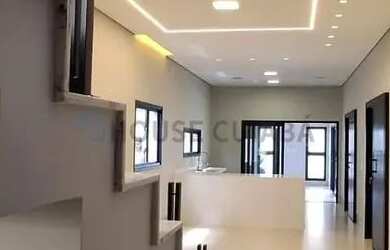 Imagem: A casa em condomínio possui 4 Dormitórios, 1 Banheiro, 2 Vagas