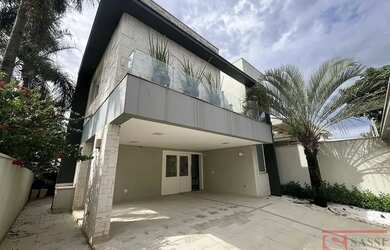 Imagem: A casa em condomínio possui 3 Dormitórios, 3 Banheiros, 2