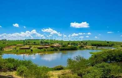 Imagem: O terreno possui 642m² de Área e está localizado em Loteamento