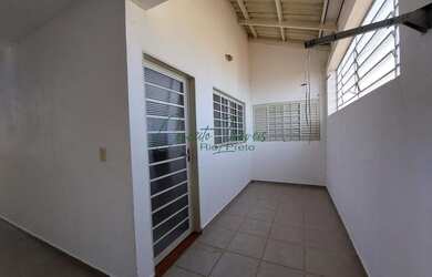 Imagem: O apartamento possui 2 Dormitórios, 1 Banheiro, 70m² de Área