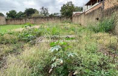 Imagem: O terreno possui 288m² de Área e está localizado em Parque