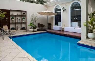 Imagem 7: Sobrado com 497 metros 6 vagas de garagem