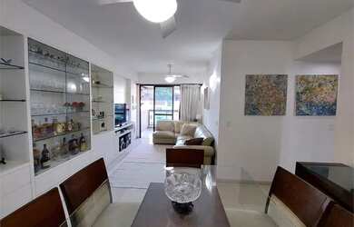 Imagem: O apartamento possui 3 Dormitórios, 3 Banheiros, 2 Vagas na