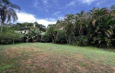 Imagem: O terreno à venda possui e está localizado em Pousada Dos