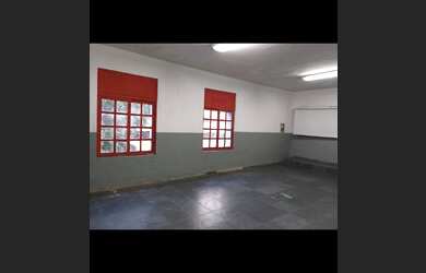 Imagem: A casa possui 5 Dormitórios, 4 Banheiros, 5 Vagas na garagem