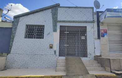 Imagem: A casa possui 3 Dormitórios, 2 Banheiros e 90m² de Área e