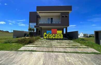 Imagem: A casa em condomínio possui 4 Dormitórios, 5 Banheiros, 4