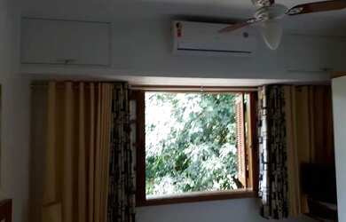 Imagem 5: Praia do Forte excelente e aconchegante estúdio, piscina, garagem, ar...