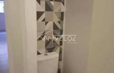 Imagem: A kitnet possui 1 Banheiro, 26-0m² de Área e está localizado