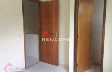 Imagem: A casa em condomínio possui 3 Dormitórios, 2 Banheiros, 1