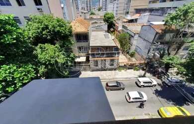 Imagem: O apartamento possui 3 Dormitórios, 1 Banheiro, 98m² de Área