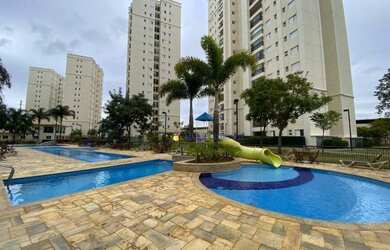 Imagem: O apartamento possui 2 Dormitórios, 2 Banheiros, 1 Vaga na