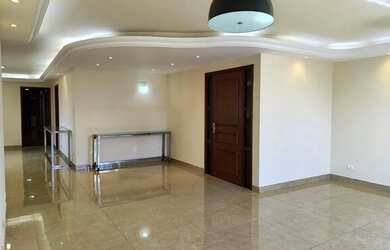 Imagem: O apartamento possui 5 Dormitórios, 4 Banheiros, 2 Vagas na