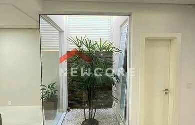 Imagem: A casa possui 3 Dormitórios, 4 Banheiros, 2 Vagas na garagem