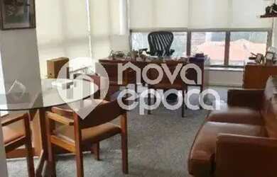 Imagem: O depósito possui 5 Vagas na garagem, 184m² de Área e está