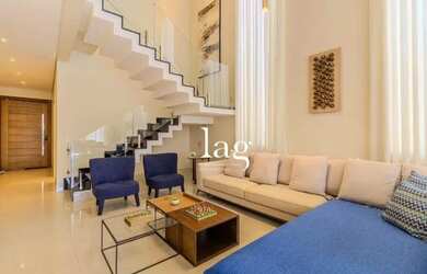 Imagem: A casa em condomínio possui 5 Dormitórios, 5 Banheiros, 4