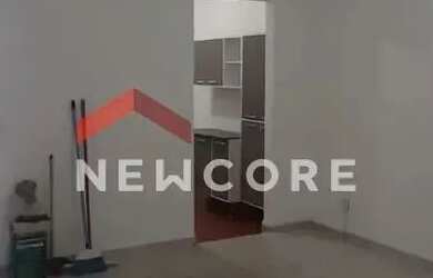 Imagem: A casa possui 3 Dormitórios, 1 Banheiro, 1 Vaga na garagem