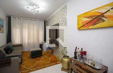 Imagem: A casa possui 2 Dormitórios, 2 Banheiros, 2 Vagas na garagem