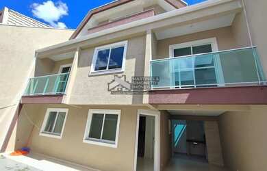 Imagem: A casa possui 3 Dormitórios, 3 Banheiros, 2 Vagas na garagem