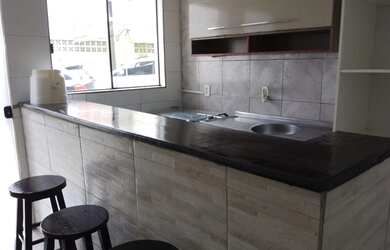 Imagem: A kitnet possui 1 Dormitório, 1 Banheiro, 1 Vaga na garagem