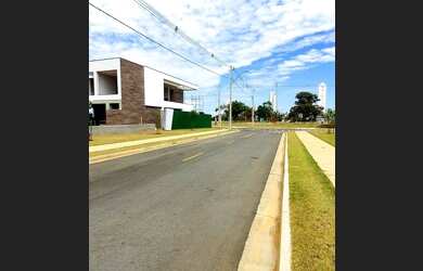 Imagem: O terreno está localizado em Plano Diretor Sul, Palmas à venda