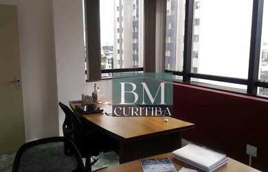 Imagem: O depósito possui 1 Vaga na garagem, 57m² de Área e está