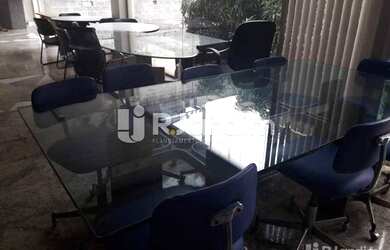 Imagem: O depósito possui 800m² de Área e está localizado em Barra