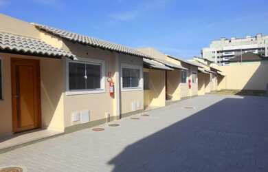 Imagem: A casa em condomínio possui 2 Dormitórios, 1 Banheiro, 1 Vaga