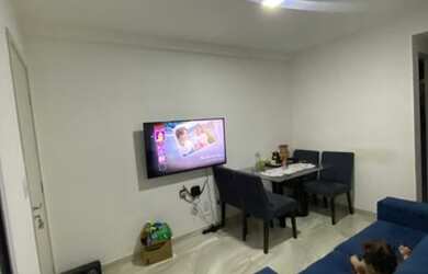 Imagem: O apartamento possui 2 Dormitórios, 1 Banheiro, 1 Vaga na garagem