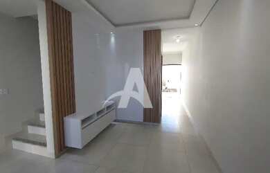 Imagem: A casa possui 2 Dormitórios, 3 Banheiros, 2 Vagas na garagem