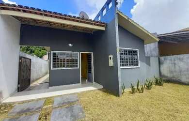 Imagem: A casa em condomínio possui 3 Dormitórios, 2 Banheiros, 2