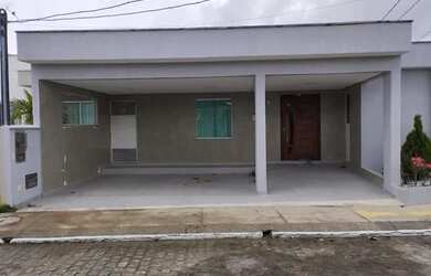 Imagem: A casa em condomínio possui 3 Dormitórios, 2 Banheiros e 2