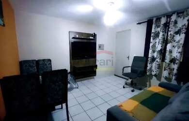 Imagem: O apartamento possui 2 Dormitórios, 1 Banheiro, 1 Vaga na garagem