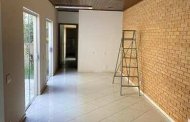 Imagem: A casa possui 3 Dormitórios, 3 Banheiros, 140m² de Área e