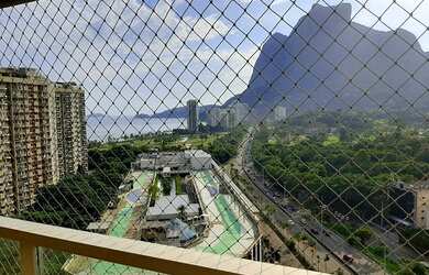 Imagem 3: Apto Amplo, arejado e com linda vista no excelente condomínio Village São Conrado (Ed Port