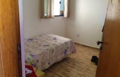 Imagem: A casa possui 2 Dormitórios, 1 Banheiro, 75m² de Área e